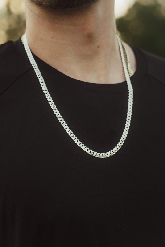 Silver Pave Curb Chain