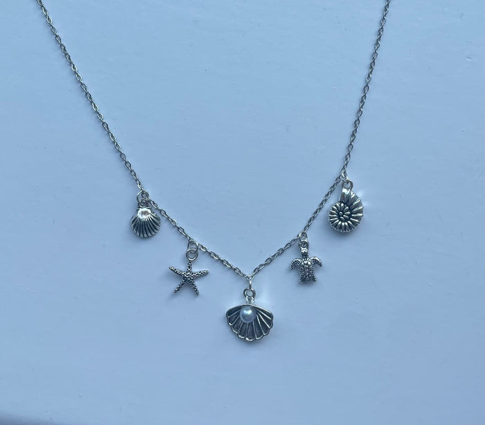 silver summer charm necklace☀️