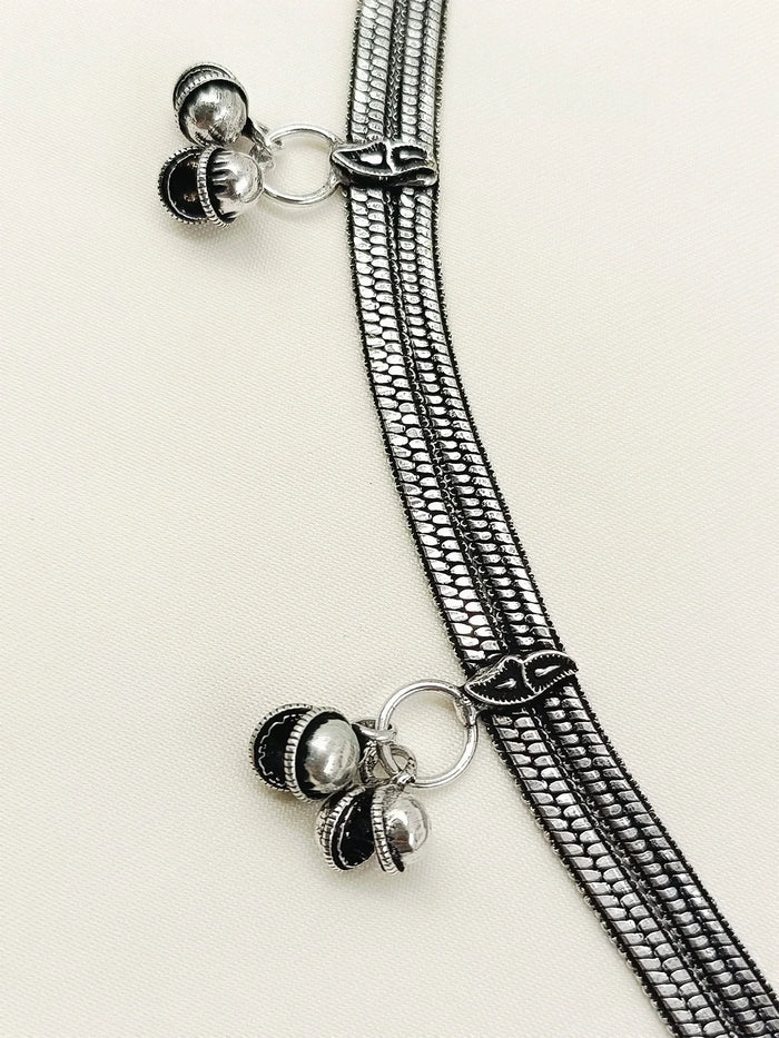 Tvisha Plain Oxidized Waist Belt