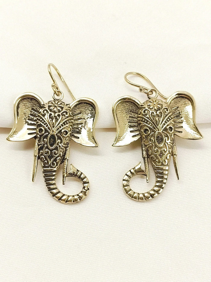 Vaishvi Golden Western Earrings