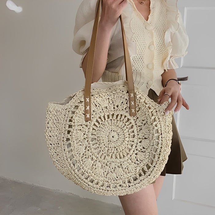 Vamah | Tote Bag  - By Qivii