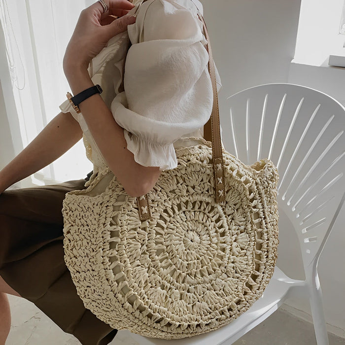 Vamah | Tote Bag  - By Qivii
