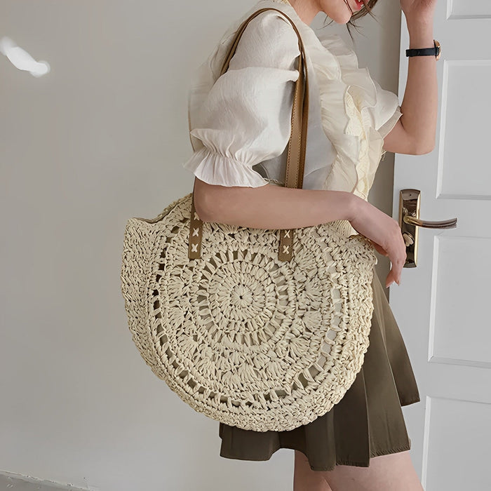 Vamah | Tote Bag  - By Qivii