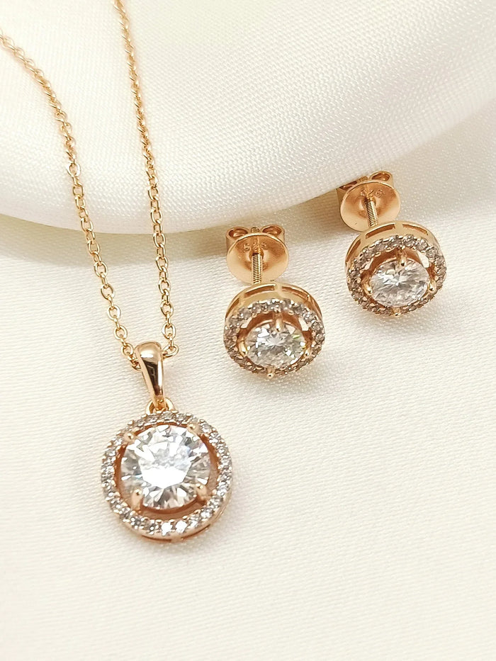 Varena 92.5 Silver American Diamond Pendant Set