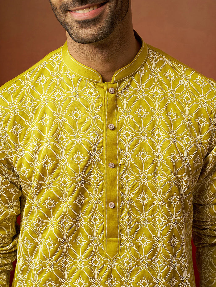 Vastramay Men Green Linen Silk Thread Embroidered Kurta