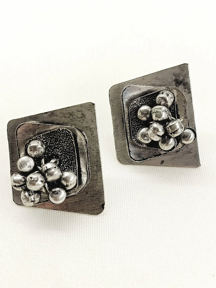 Vikasita Plain Oxidized Tops