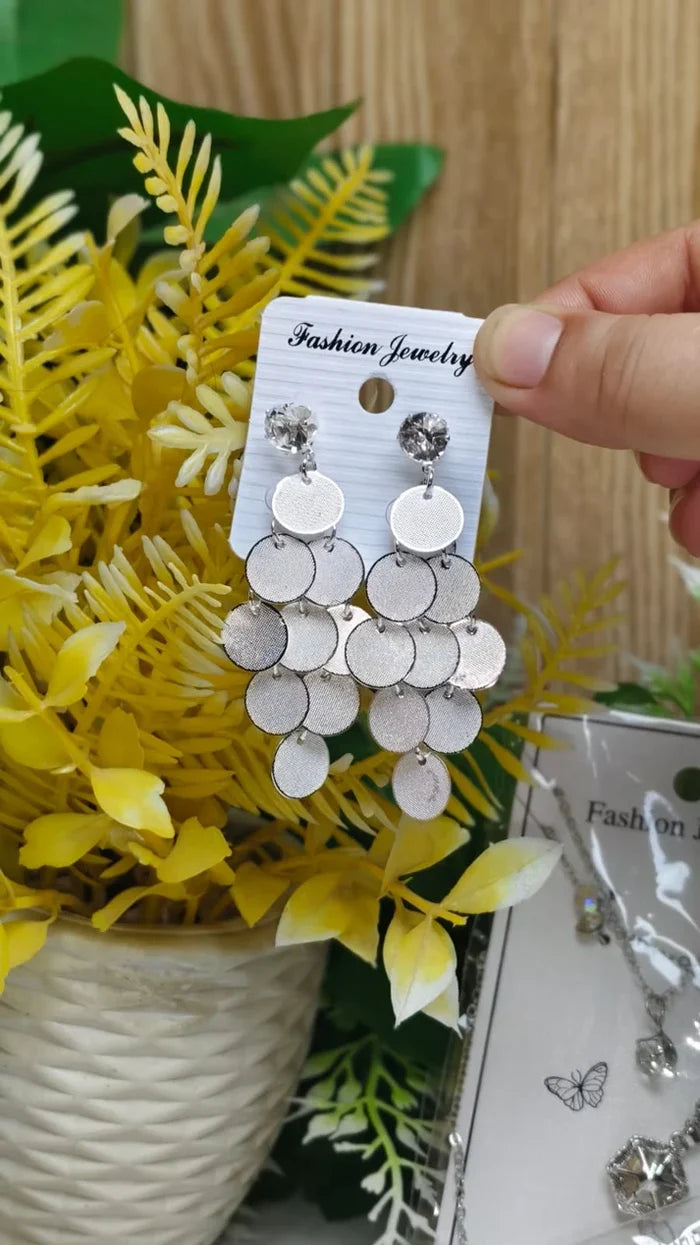 Wedding Deal – 17-Piece Random Fashion Jewelry Set for Women | Trendy Necklace, Earrings & Accessories Combo