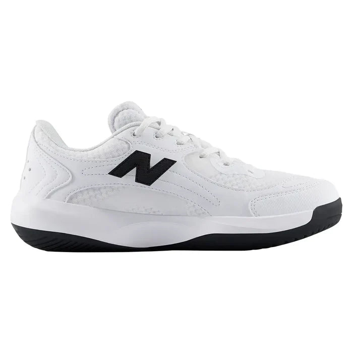 Women's 696v7 2E Width Shoes White and Black