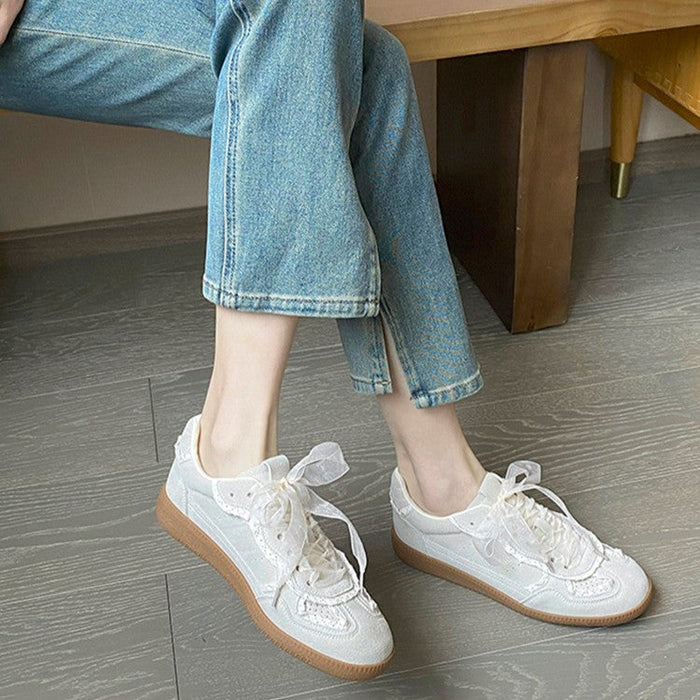 Women’s Verona Lace Leather German Trainer Sneakers – Retro Lightweight Casual Trainers (US 4–8.5)