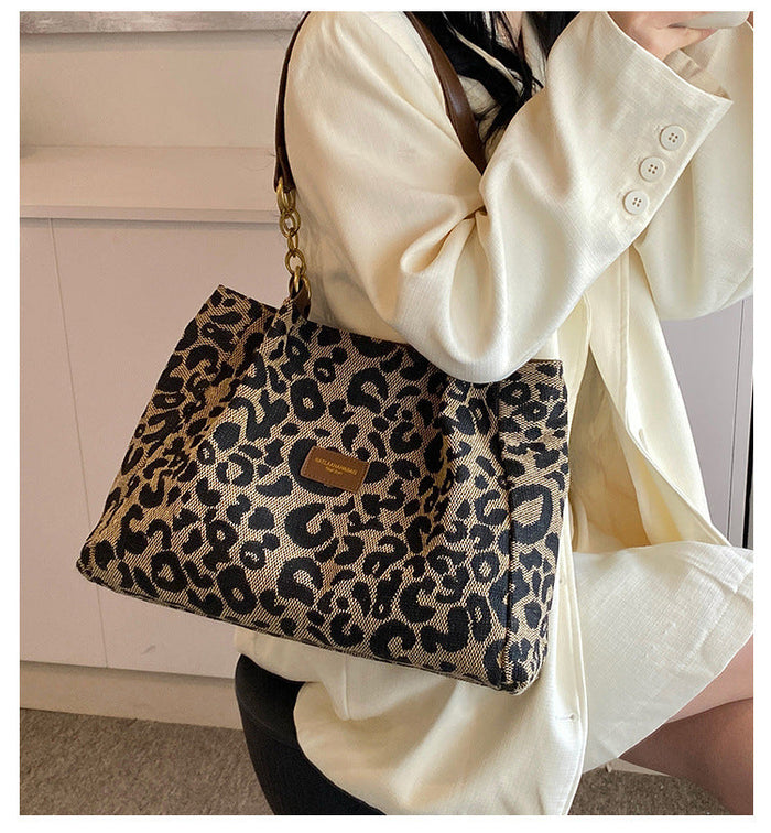 Women‘s Vintage Leopard Print Commuter Tote Spacious Work-to-Weekend Shoulder Bag